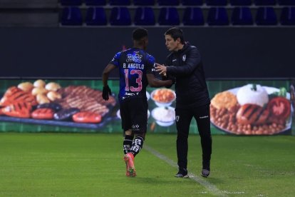 Con Independiente Jr, Miguel Bravo fue subcampeón de la Copa  Libertadores sub-20 y subcampeón de la LigaPro Serie B, en 2022.