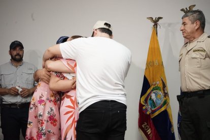 La joven fue entregada a sus familiares a las 13:30 del martes 28, luego de haber sido secuestrada la noche del domingo 26.