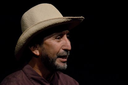 El manabita además de amorfinero, es actor, dramaturgo y gestor cultural.