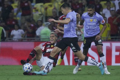 Flamengo e Independiente del Valle empatan 0-0 en Brasil.