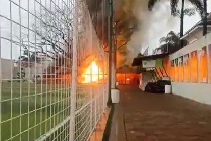 Un incendio se registró en una de las instalaciones del complejo de Orense..