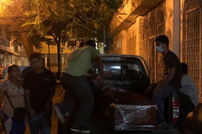 La víctima estaba en casa de su abuelita, cuando lo atacaron a balazos.