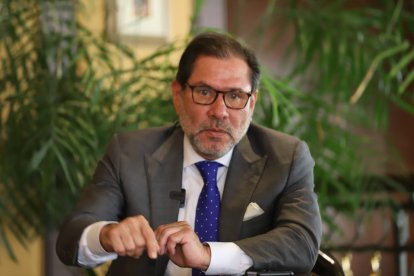 El abogado guayaquileño respondió así al pedido de orden de prisión preventiva en su contra por el caso Sinohydro.