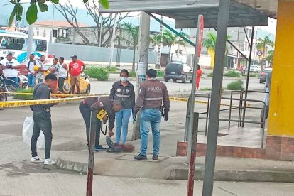 Las partes humanas las habían dejado en fundas plásticas de color negro.