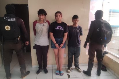 Los capturados fueron vistos en el automotor por el sector de las canchas Julio Coll.