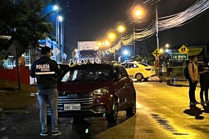 El vehículo que manejaba el hijo del político tiene perforaciones por todos lados.