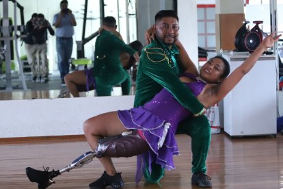 La santadomingueña que le ha ‘bailado’ a las adversidades y siempre con una sonrisa.