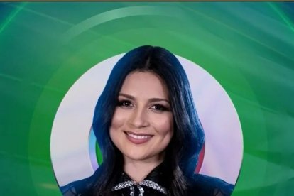 Ojeda imita a la cantante Laura Pausini.