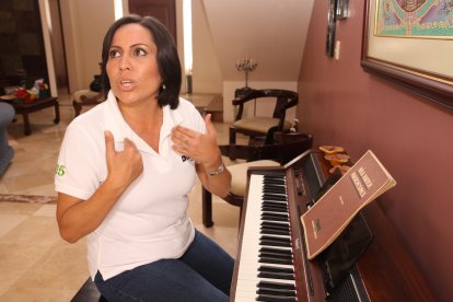 La exministra se había refugiado en la embajada para no ir a prisión por su condena por corrupción.