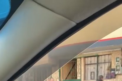 Pleito entre taxistas y sospechosas de robo en el sur de Quito