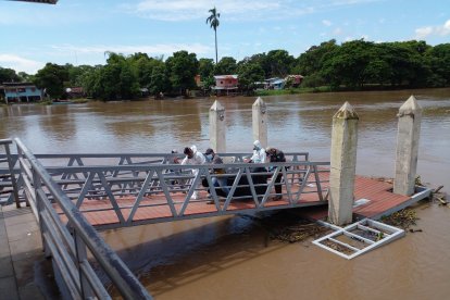 Personal de la Policía realizó el levantamiento del cadáver.