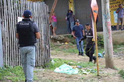 El cuerpo de Elby Raúl Ortiz Nazareno quedó en la esquina donde fue baleado.