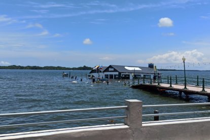 El Museo Marino guardaba reliquias de más de 60 años en Puerto Bolívar.