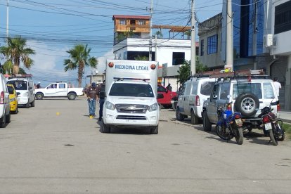 Sujetos lo acribillaron con metralleta en el cantón La Libertad.