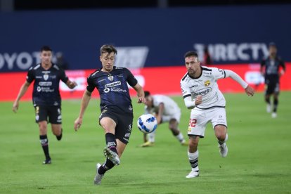 Independiente del Valle se va al descanso con ventaja 1-0 ante el ídolo.