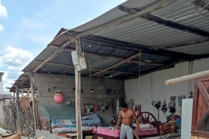 Una casa resultó con daños en la comuna Campo Alegre, en la Isla Puná.