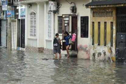 Se registran 37 calles y avenidas anegadas.