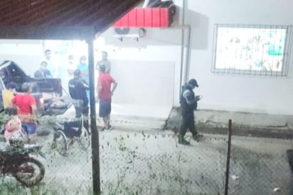 Festival de balas en el sur de Manabí: un hombre asesinado y dos policías heridos