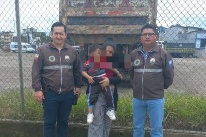 Menor de edad fue abandonado por sospechoso de doble asesinato