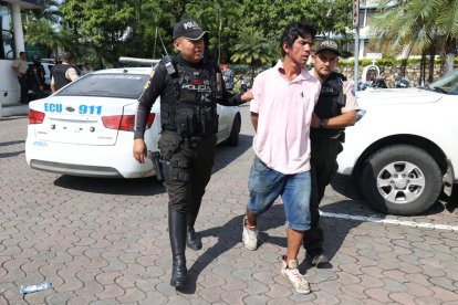 El sujeto fue llevado hasta el Cuartel Modelo, en Guayaquil