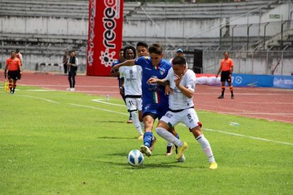 Ángel Viotti (32) es el encargado de manejar el ataque de Chacaritas.