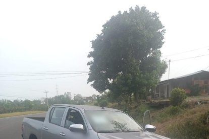 La Policía Nacional señaló que 30 personas fuertemente armadas ingresaron a las bodegas para manejar los automotores.