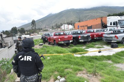 El lote restante de autos sustraídos fue hallado en un terreno de la Mitad del Mundo.