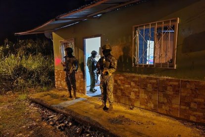 La aprehensión se realizó con un gran contingente militar desplegado en San Lorenzo del Pailón, en coordinación con la Fiscalía y la Policía.