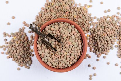 La lenteja es usada en muchos platos locales.