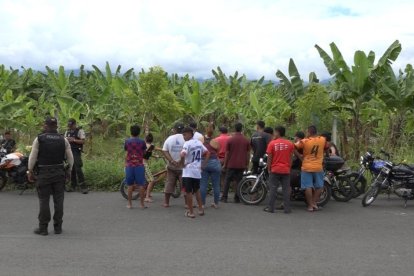 La víctima no sería de los recintos de Naranjal; la habrían abandonado en la madrugada.
