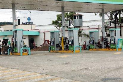 Empleados de la estación de servicio estaban ‘paniqueados’. Piden más presencia policial.