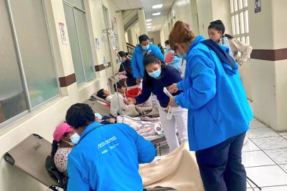 El Ministerio de Salud Pública informó de que 15 de los 17 afectados fueron dados de alta con tratamiento oportuno.