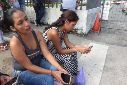 ASESINAN A DUEÑO DE LOCAL DE ALUMINIO Y VIDRIOS EN EL SECTOR DE LA LADRILLERA ENTREVISTA CON LOS FAMILIARES PERIODISTA :ANNY BAZAN FECHA : 08/04/2023 Agencia (ag-extra)