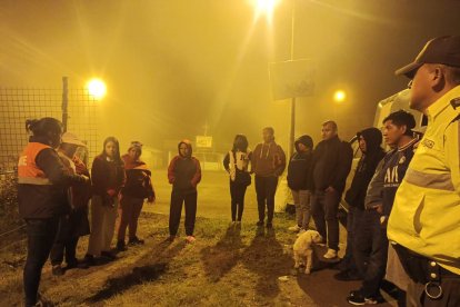 Disponen evacuación de Huigra por prevención.