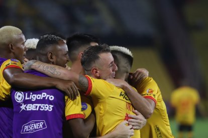 Fue la noche del Kitu. Hizo tres y se fue entre el aplauso de sus compañeros e hinchada. ¡Cómo no quererlo!