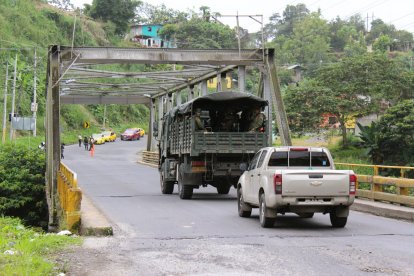 Militares y policías realizan operativos en varios sectores de Quinindé, en Esmeraldas.
