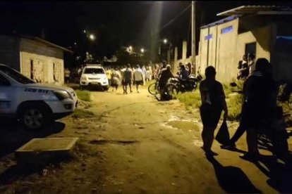 En una vivienda abandonada del cantón Arenillas sorprendieron a dos hombres.