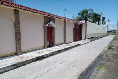 En esta vivienda colocaron el artefacto explosivo.