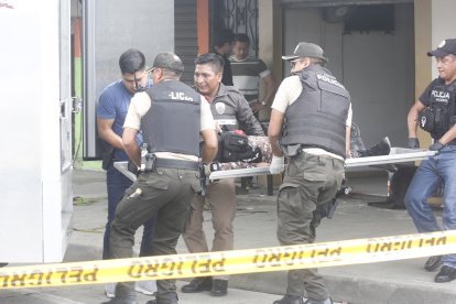 El ataque mortal ocurrió en locales comerciales que están ubicados frente al centro carcelario. Dueños de estos negocios están con temor.
