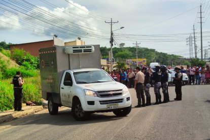 Sujetos asesinaron a un hombre en Manta.