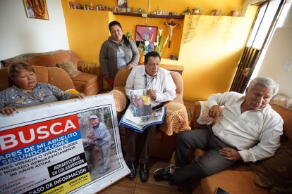 Nietos e hijos se organizaron para hallar al resto de la familia. Residen en Quito y La Concordia.