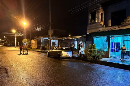 Los dos muertos quedaron tirados en la casa donde estaban bebiendo.