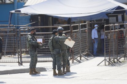 Habitantes de ciudadela aledañas escucharon detonaciones y explosiones.