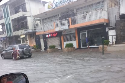 Urdesa es uno de los sectores que se inunda con las inundaciones.