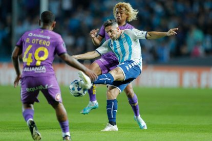 Aucas está perdiendo ante Racing.