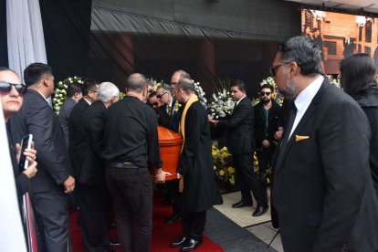 Cientos de personas despidieron a Santiago Gangotena, fundador de la Universidad San Francisco de Quito.