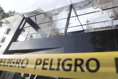 El local luce dañado, principalmente en la planta superior.