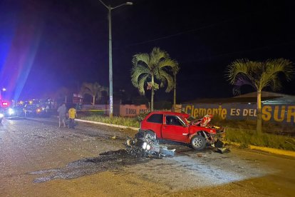 Contra este automotor, el uniformado se habría estrellado.