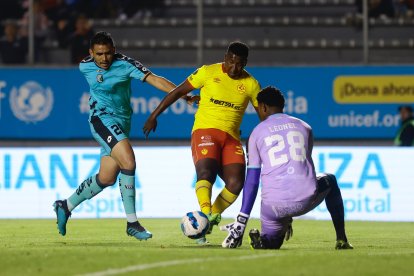 Jhon Cifuente, es un peso pesado de la delantera de Aucas.