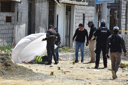 Los dos obreros asesinados realizaban bordillos de regeneración urbana.